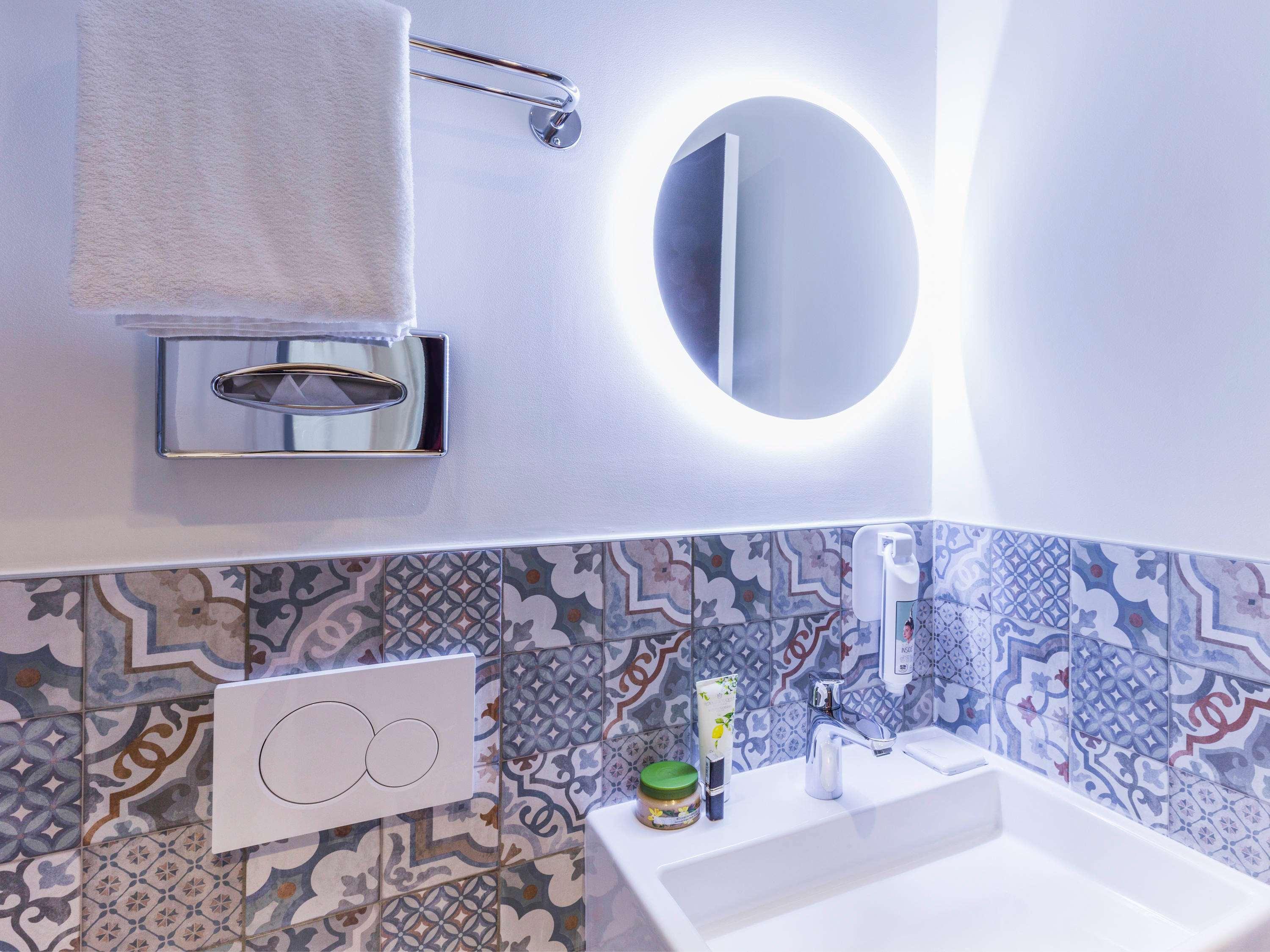 Ibis Styles Paris Gare De L'Est Tgv Hotel Exterior photo
